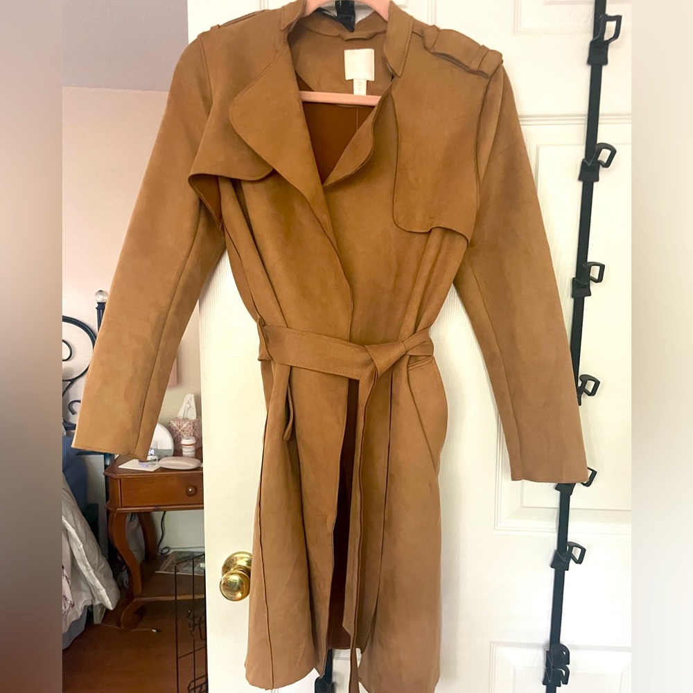 Camel colored suede wrap coat with matching belt by H&M. Size 8P